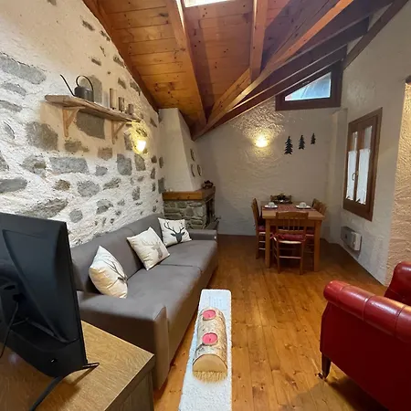 Cristian Castello - La Poltrona Rossa Apartment *