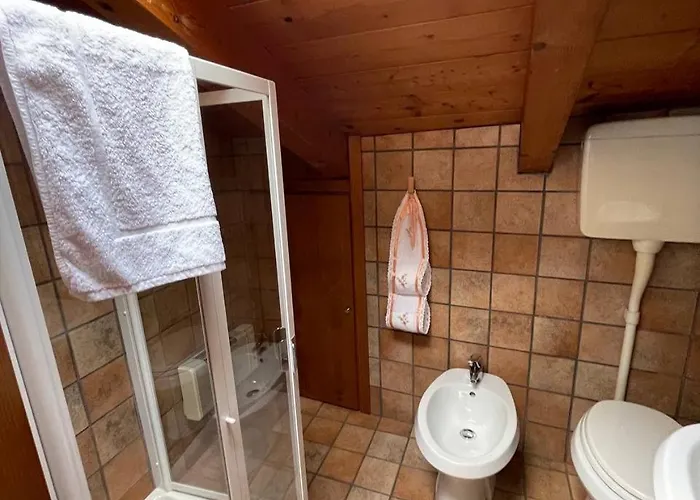 Apartment Cristian Castello - La Poltrona Rossa *